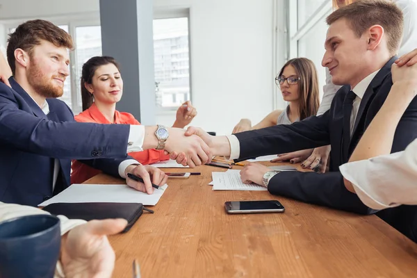 Struktura dochodów i przepływów pieniężnych